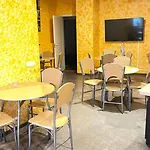 Reval Hostel * 탈린