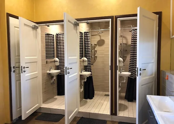 Reval Hostel * 탈린