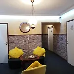 Albergue Reval Hostel *