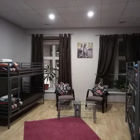 Hostal Reval Hostel *