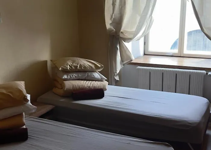 Reval Hostel Hostal *